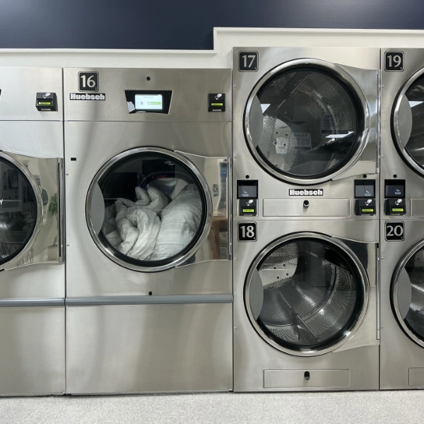 Laundromat IMG 0709 600X600